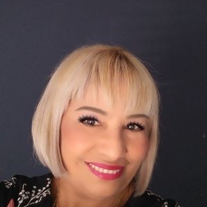 Meet your Posher, Yescar